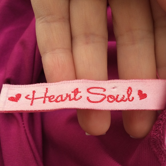 V neck open back top - Picture 2 of 4